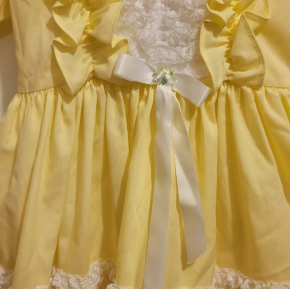 Vintage Mini World Yellow Tiered Lace Ruffle Party Dress 4T Pristine Condition! - Picture 7 of 7